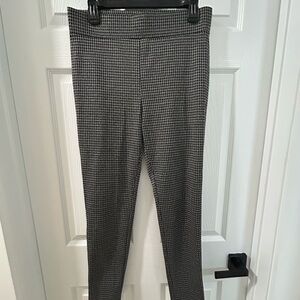 LOFT Black and White Houndstooth Skinny Pants